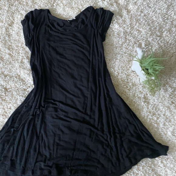 Dresses & Skirts - Simple casual black sundress for the summer. Flowy and sweet. Size small.